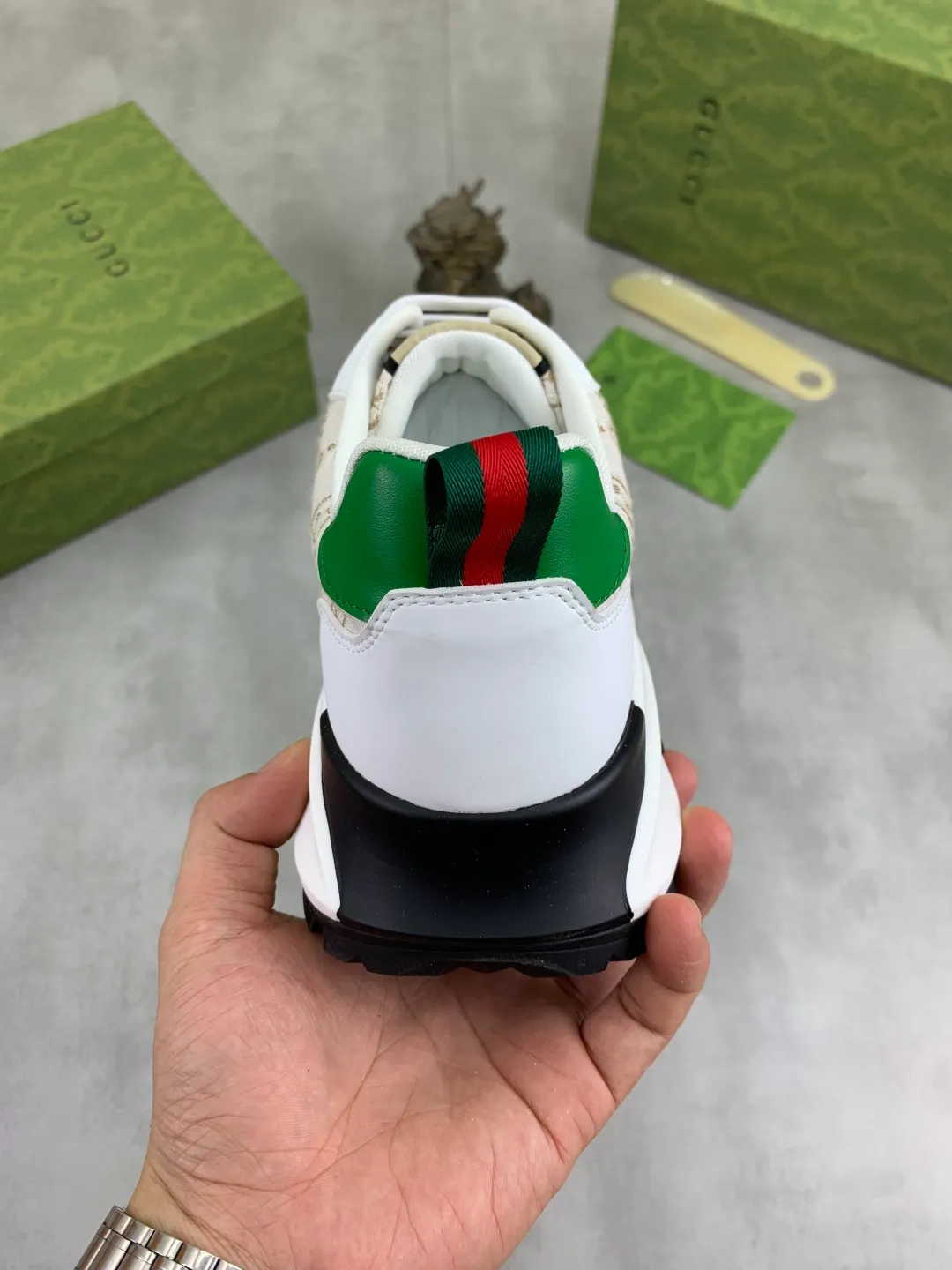 Men's shoes 💰P440💰[New model]🆘 The latest model from Gucci GUCCI official website🎁Classic casual and fashionable men's shoes👟Best model💥The version is simple and elegant, exclusive for trendy men. Unique official website latest brand elements👑Gucci original decoration, fashionable and generous, original soft calfskin fabric➕Comfortable soft first-layer pigskin lining ✅The official website specifies the wear-resistant casual outsole, the classic model is taken in kind🎬Color: 4️⃣colors available😍Number: 38-44
